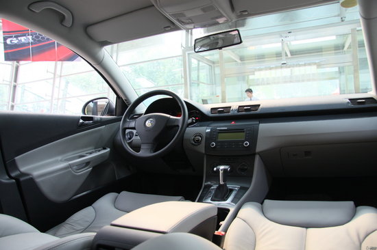 2011款 邁騰1.4TSI標準型 到店實拍